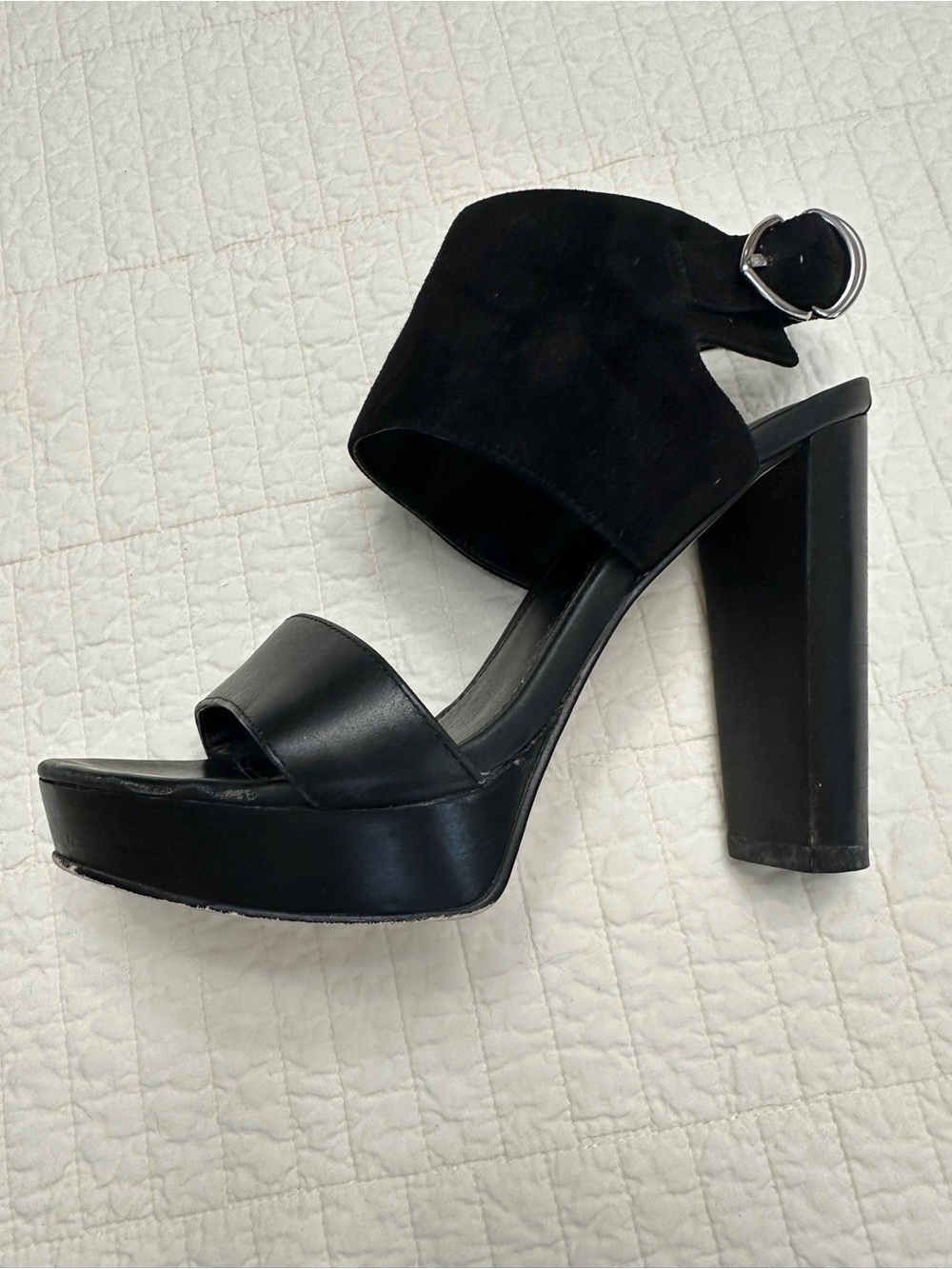 Pelle Moda Black Suede Leather Open Toe Ankle Cuff Heels Size 6.5